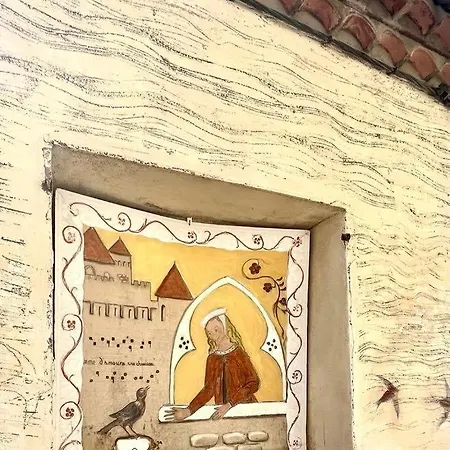 La Loge Des Remparts 아파트 *